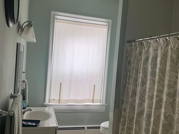 2nd image of 118 W Main Ave