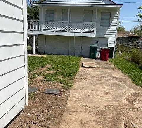 5th image of 618 N Avenue A #1