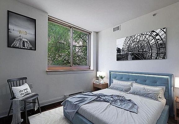5th image of 327 E 101st St APT 3F