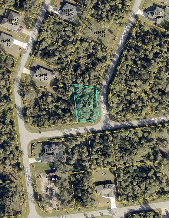 2nd image of Blueberry Rd #13