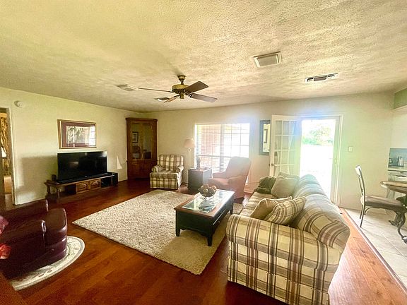 3rd image of 4275 Bayouside Dr