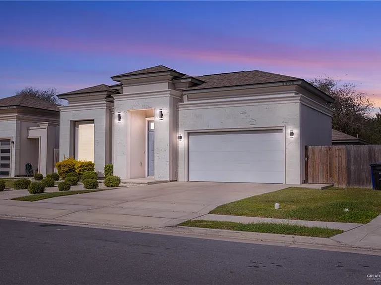 3808 Wisteria Ave — Photo 3