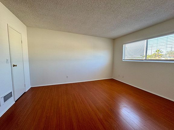 5th image of 2451 20th St APT 6