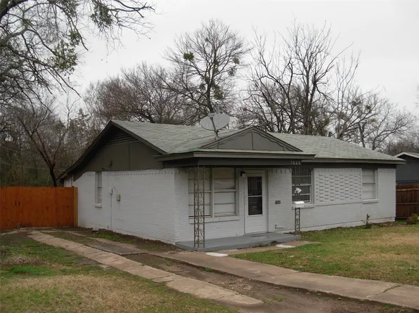 1525 Woodcrest Dr, Mesquite, TX 75149