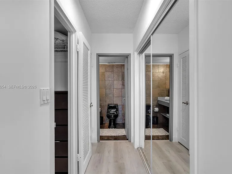 3725 Ocean Dr #Penthouse 03 — Photo 25