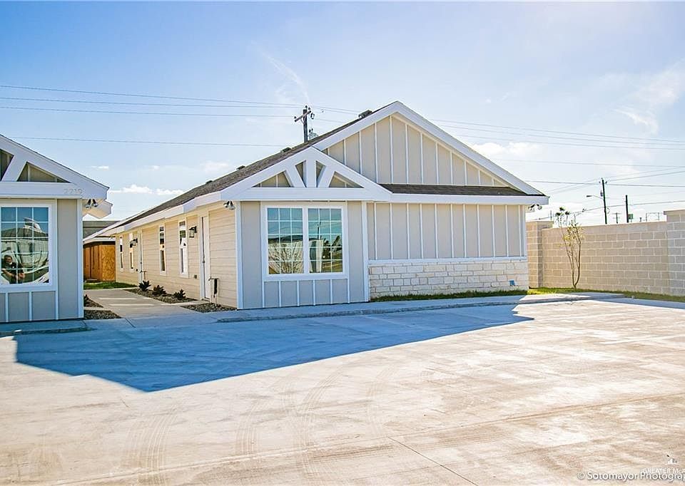 1st image of 2021 Southridge Dr
