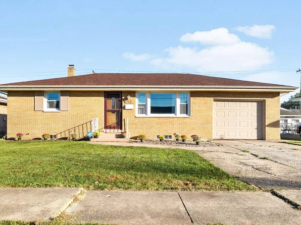 542 W 12th St, Mishawaka, IN 46544