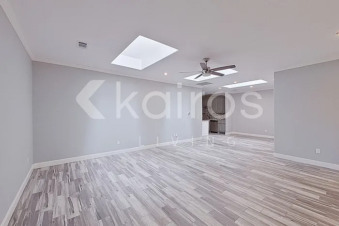 7313 Mosley St — Photo 2