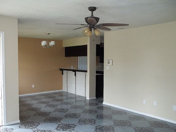 5th image of 2702 Bamboo Palm Ct W