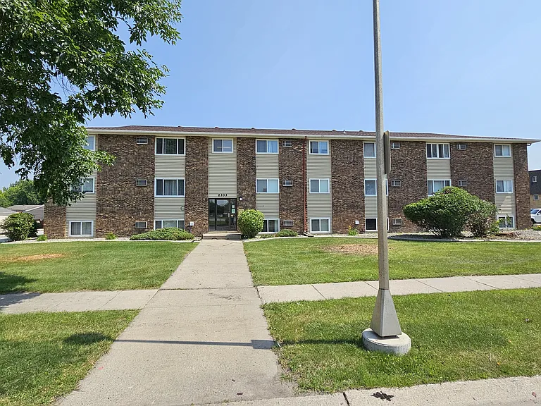 2333 20 1/2 Ave S Fargo