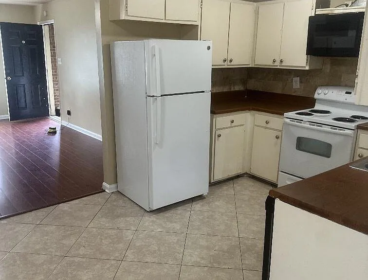 843 Garden Walk Blvd #D — Photo 3