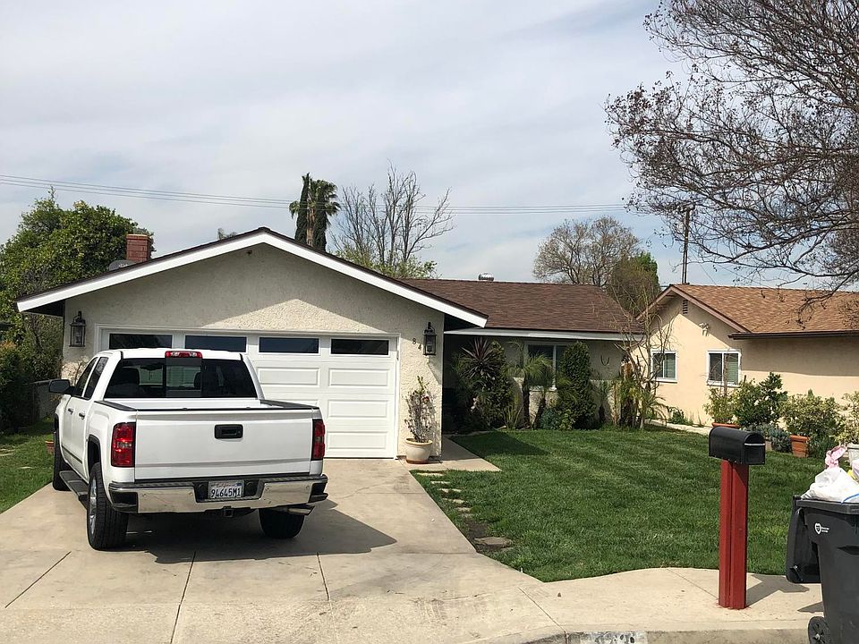 1st image of 843 Ventura Ave