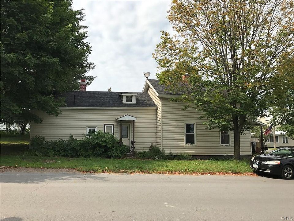 2nd image of 19 N Main St