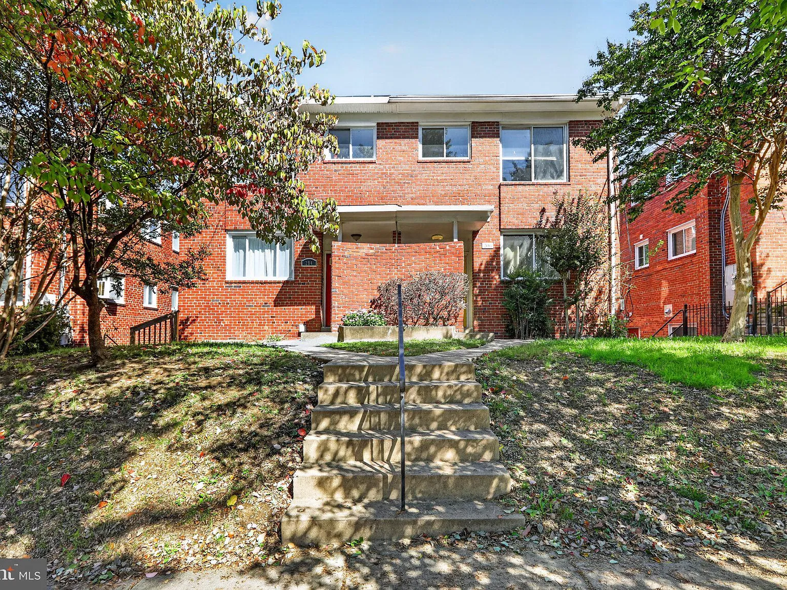 1 bed, 1.0 bath, 650 sqft, $1,650 — Photo 2
