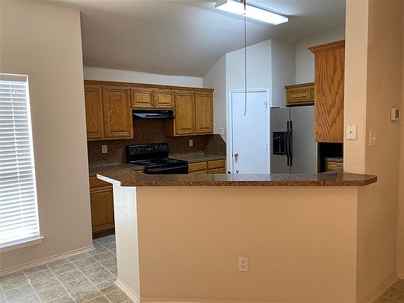 5th image of 118 Jennings Dr