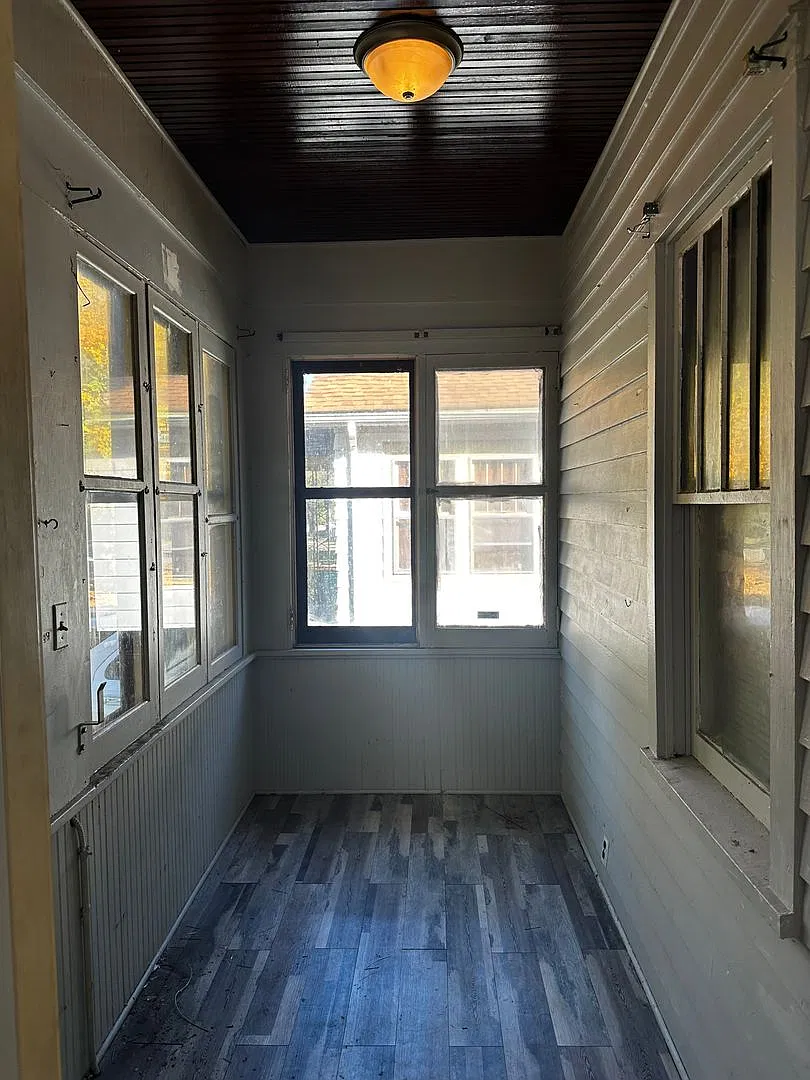 More Room Than You Can Imagine: Come See — Photo 2