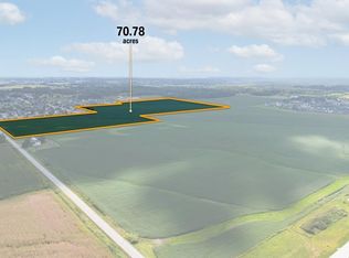 Quass Rd, Robins, IA 52328