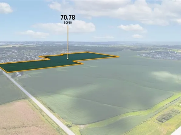 Quass Rd, Robins, IA 52328