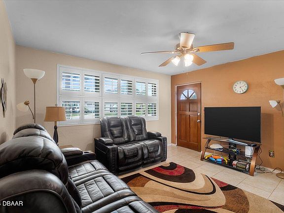 4th image of 27 Palmetto Dr