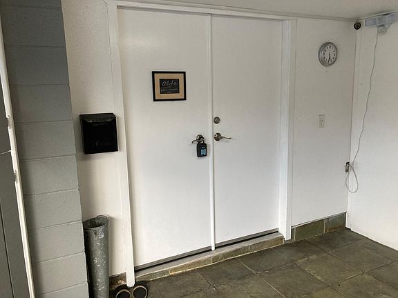 Privet entrance totally separated from main home