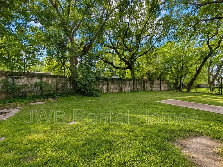 3534 Fern St — Photo 13