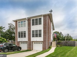530 Kingsley Ct, Philadelphia, PA 19128