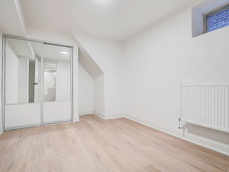 75 Kendal Ave #BASEMENT — Photo 14
