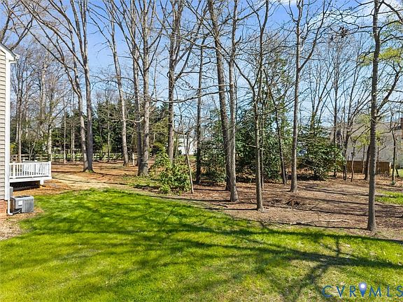 3rd image of 2501 Wildercroft Rd