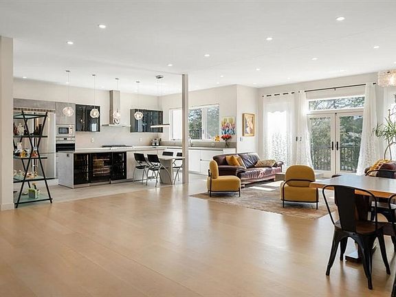 4th image of 82 Sharpe Rd