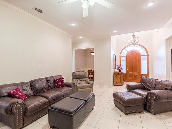 4th image of 2611 E Stacey St
