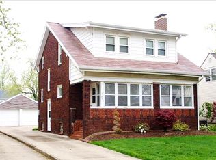 567 Oak Knoll Ave SE, Warren, OH