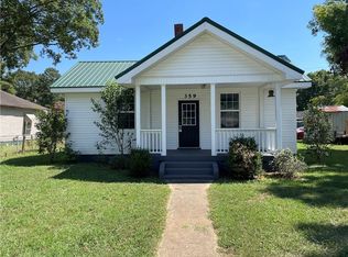 359 Wingfoot St, Rockmart, GA 30153