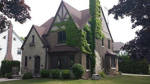 2nd image of 903 N 6th St
