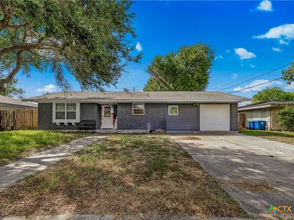 1004 Diomede St, Portland, TX 78374