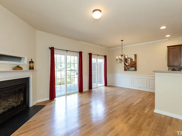 700 Mardonie Reach Ln — Photo 5