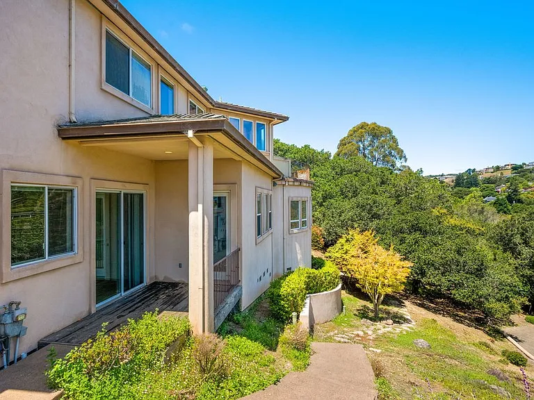 10 Warrens Way — Photo 42