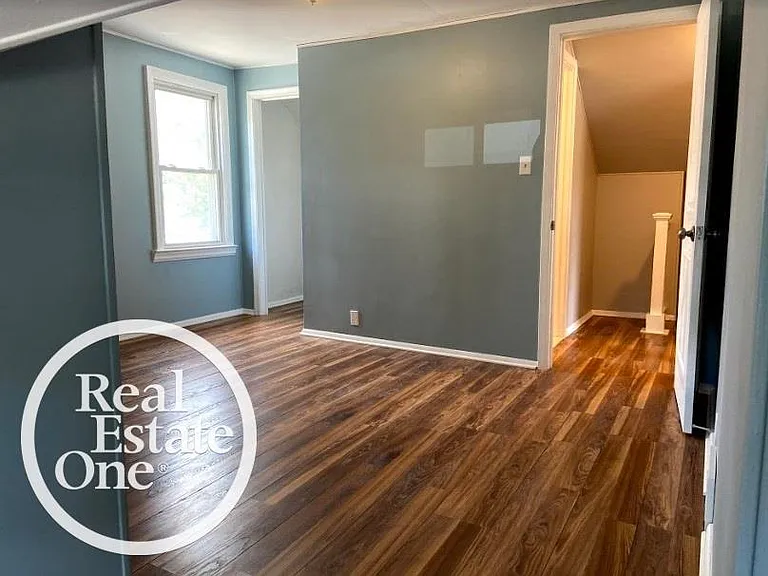 23909 Elmira St — Photo 16