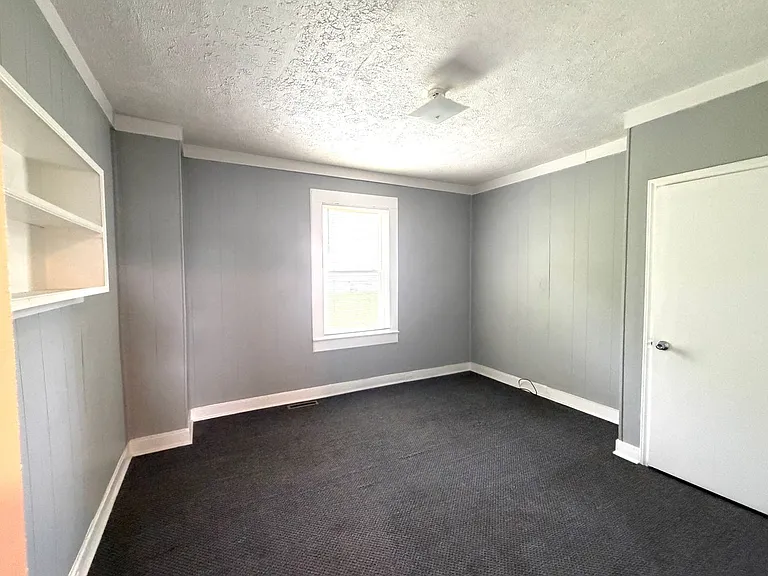 114 Schoolfield Dr — Photo 8