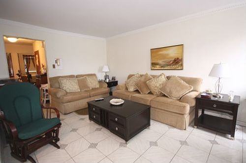 5th image of 9511 Seaview Ave
