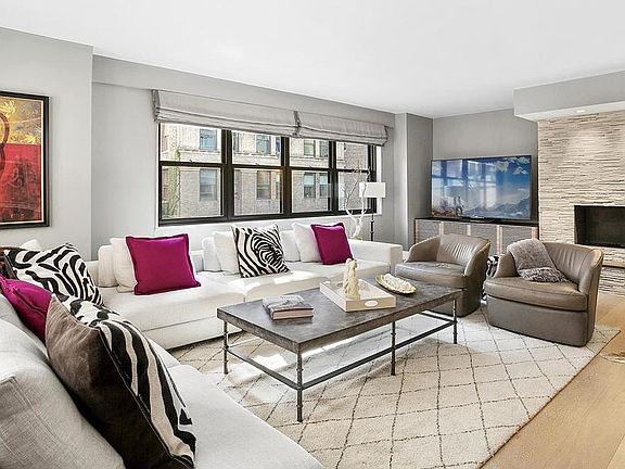 3rd image of 116 Central Park S APT 12A
