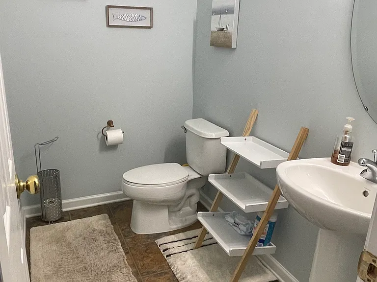 15545 Stronvar House Ln — Photo 11