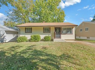 413 Crawford Rd, Saint Louis, MO 63137