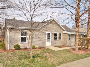 XXX E Franklin St, Mahomet, IL 61853