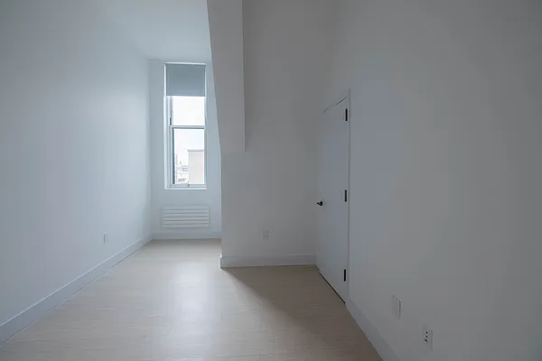 Rented by DelShah Capital LLC | media 23