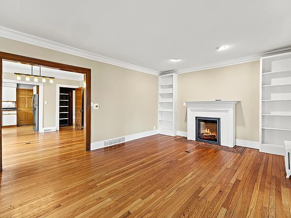 3rd image of 82 S Williams St #1