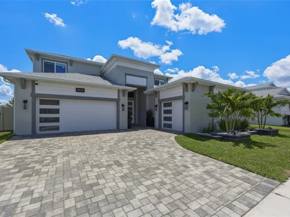 8958 Ivy Stark Blvd, Wesley Chapel, FL 33545