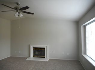 2211 W Sweet Ct, Visalia, CA 93291