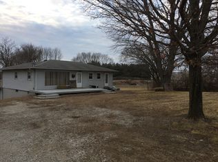 1323 Spring Bay Rd, East Peoria, IL 61611