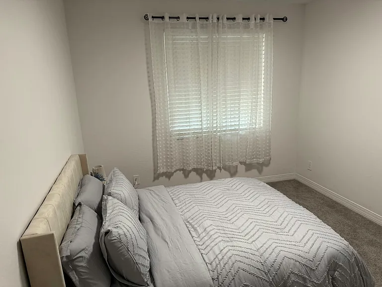 10013 E Trent Ave — Photo 12