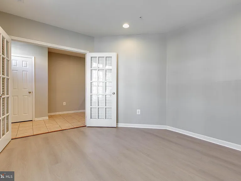 1739 Theale Way — Photo 12